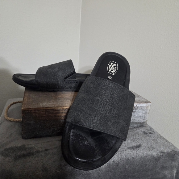 HEY DUDE Chandler Ranch Black Slide Sandals Women’s Size 9 - Retired Style - Picture 1 of 8
